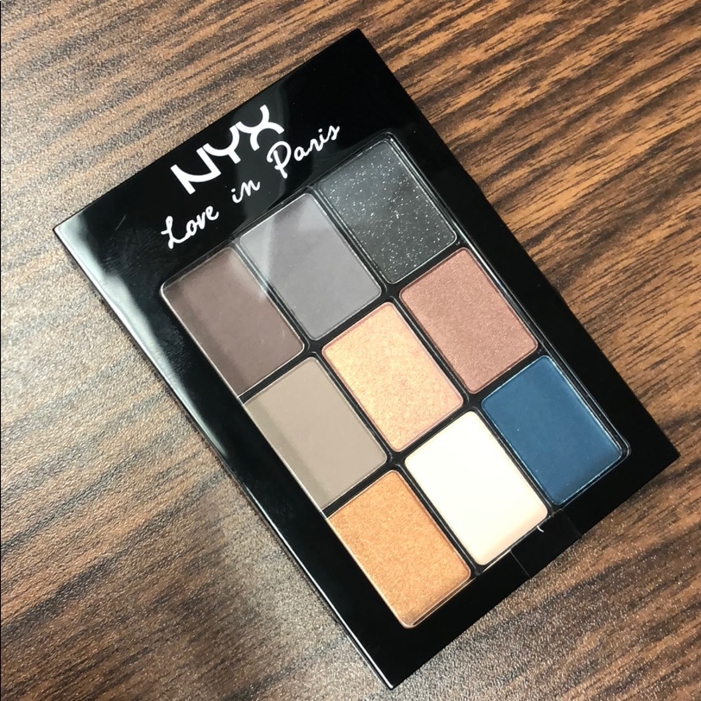 NYX Love in Paris eyeshadow palette